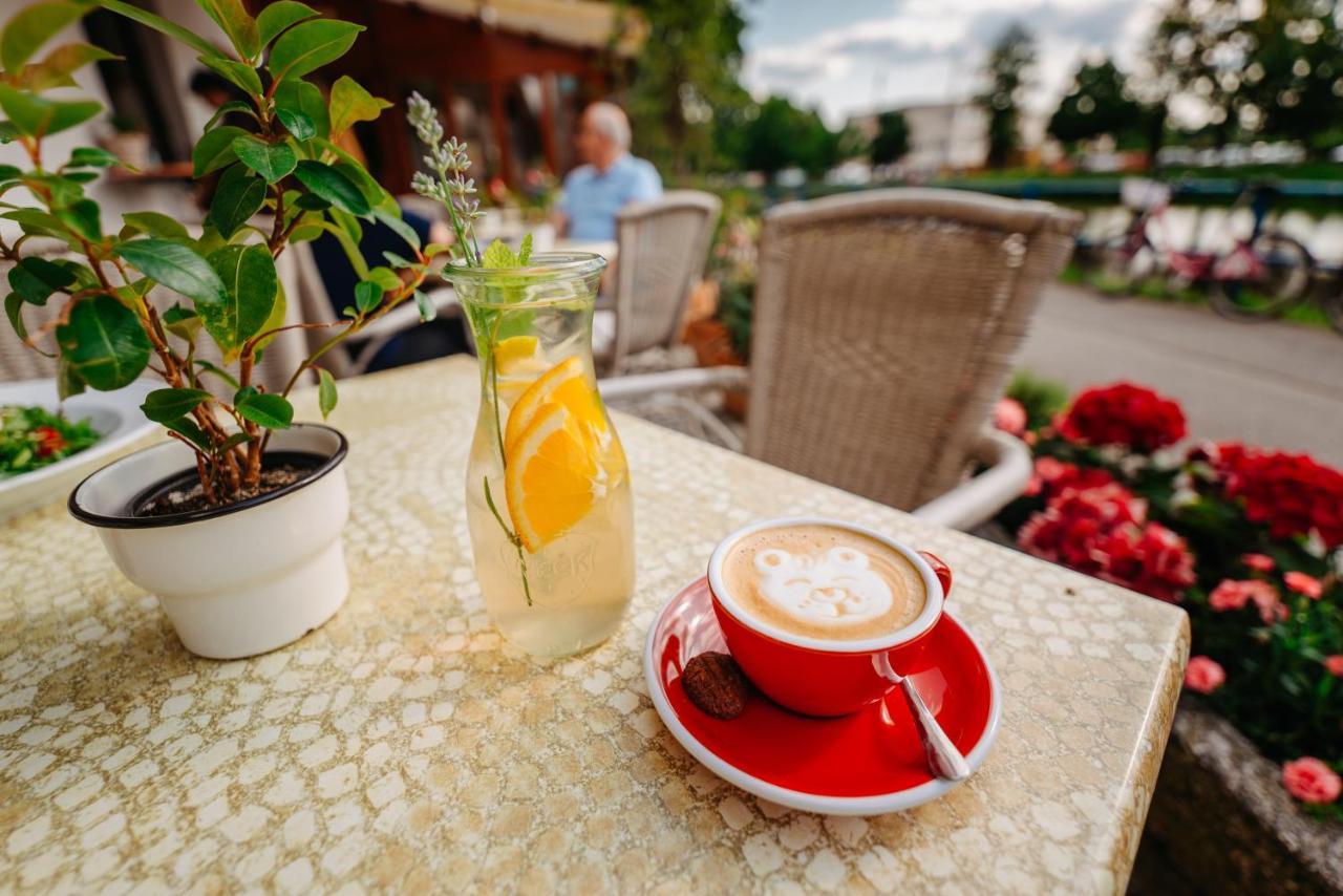 Hotel Klika Ceske Budejovice Ngoại thất bức ảnh