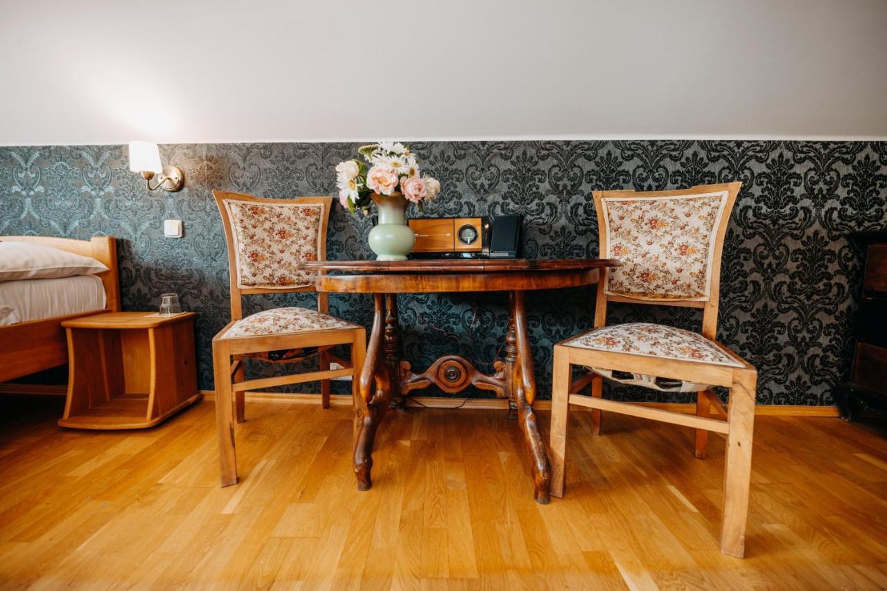 Hotel Klika Ceske Budejovice Ngoại thất bức ảnh