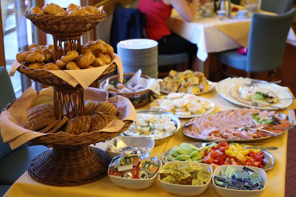 Hotel Klika Ceske Budejovice Ngoại thất bức ảnh