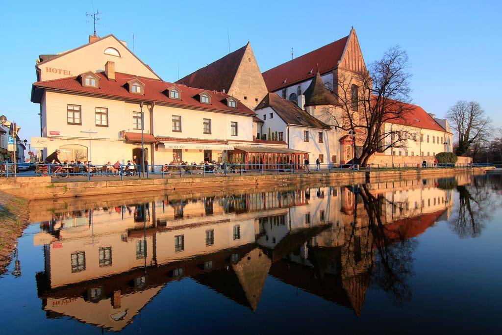 Hotel Klika Ceske Budejovice Ngoại thất bức ảnh