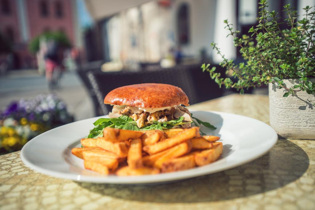 Hotel Klika Ceske Budejovice Ngoại thất bức ảnh